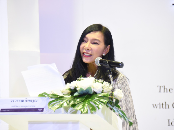 ก.อุตฯ ดันผ้าทออีสาน รุกตลาดแฟชั่น Gen Z  ผสานเทคโนโลยีเพิ่มคอลลาเจนในเส้นใย ยกระดับสิ่งทอไทย คาดสร้างยอดขายกว่า 10 ล้านบาท