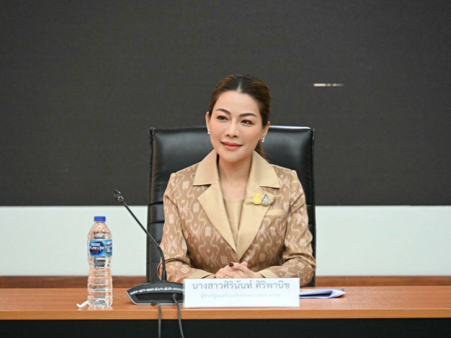 ผู้ช่วยรัฐมนตรีฯ ศิรินันท์ หารือสมาคมเครื่องนุ่งห่มไทย ชี้แนวทางในการพัฒนาอุตสาหกรรมเครื่องนุ่งห่มของประเทศ