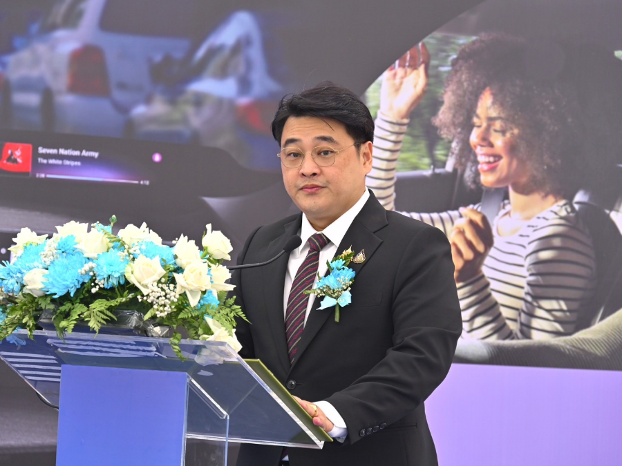 ที่ปรึกษาฯ ดนัยณัฏฐ์ ร่วมเปิดการก่อสร้างอาคารโรงงานผลิตอุปกรณ์อิเล็กทรอนิกส์สำหรับรถยนต์ บริษัท HARMAN พร้อมมอบนโยบายการพัฒนาอุตสาหกรรมอิเล็กทรอนิกส์