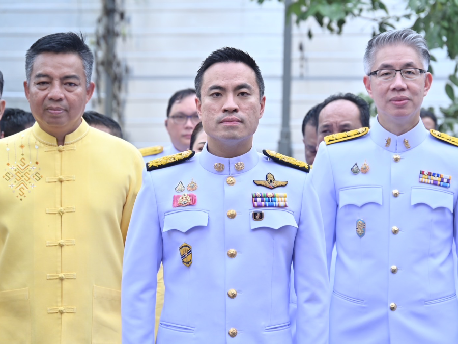 กระทรวงอุตสาหกรรม อัญเชิญผ้าพระกฐินพระราชทานทอดถวาย ณ วัดชุมพรรังสรรค์ จังหวัดชุมพร เพื่อสืบทอดพระพุทธศาสนา