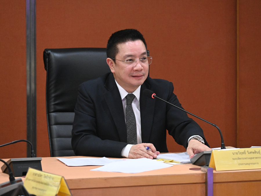 รองปลัดฯ วิฤทธิ์ นั่งหัวโต๊ะประชุมอนุกรรมการกองทุนพัฒนาเอสเอ็มอีฯ ครั้งที่ 5/2568 เดินหน้าอนุมัติสินเชื่อหนุนธุรกิจรายย่อย