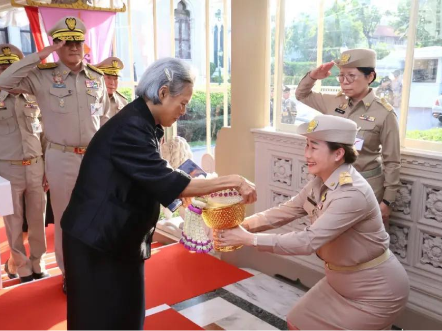 ปลัดฯ ณัฐพล รับเสด็จ สมเด็จพระเทพฯ พร้อมร่วมการประชุม คณะกรรมการอำนวยการจัดงานพระราชพิธีถวายพระเพลิงพระบรมศพ สมเด็จพระนางเจ้าสิริกิติ์ พระบรมราชินีนาถ