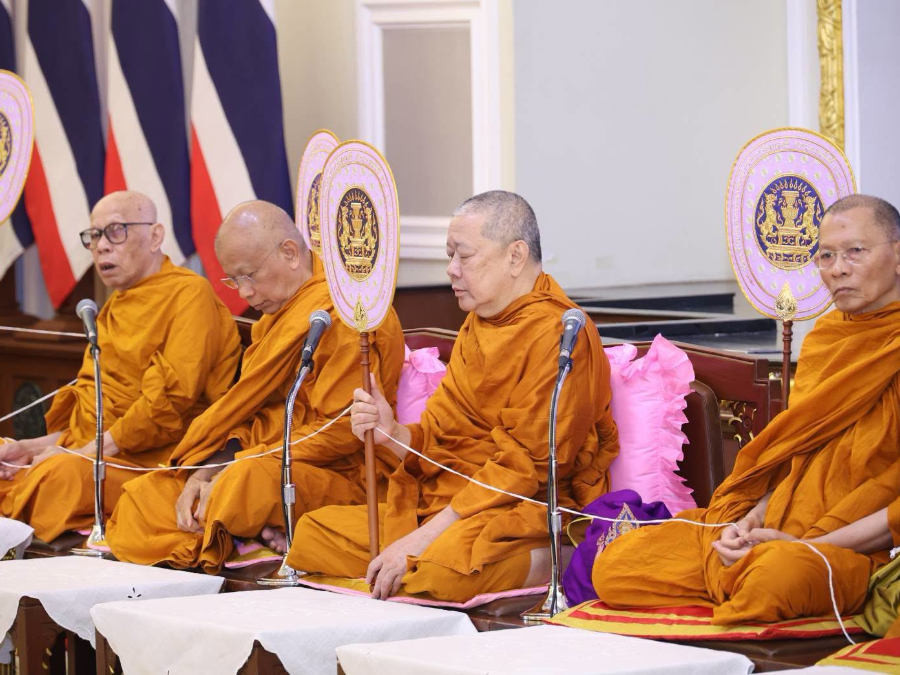 “วราวุธ